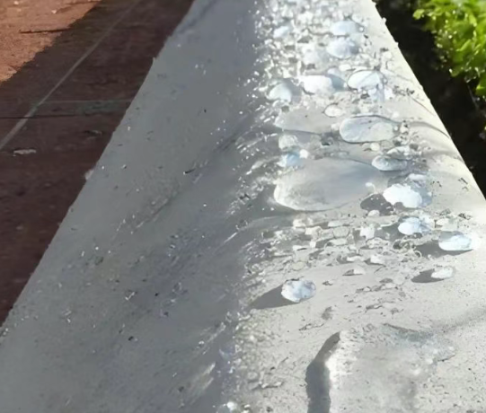 华亭硅烷浸渍涂料在混凝土保护中的应用